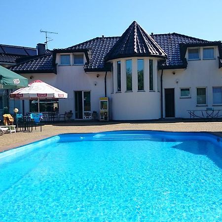 Brydar With Sauna, Swimming Pool And Jacuzzi 미엘노 외부 사진